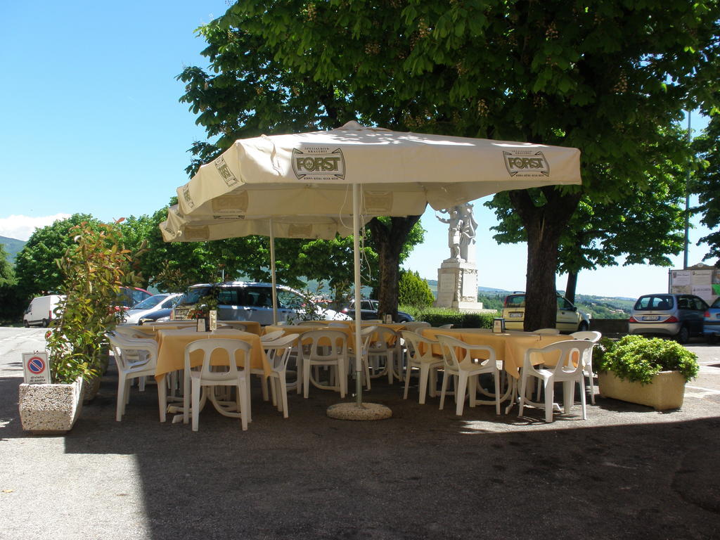 Ristorante Locanda Centrale Cavaion Veronese Exteriér fotografie